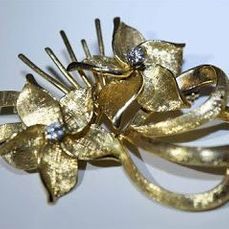 Gold Brooch, Gold Buyer, Silver Buyer, Platinum BuyerGold Bullion