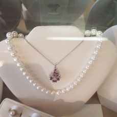 pearl necklace, pearl jewelry, pearl earrings, pearl bracelets